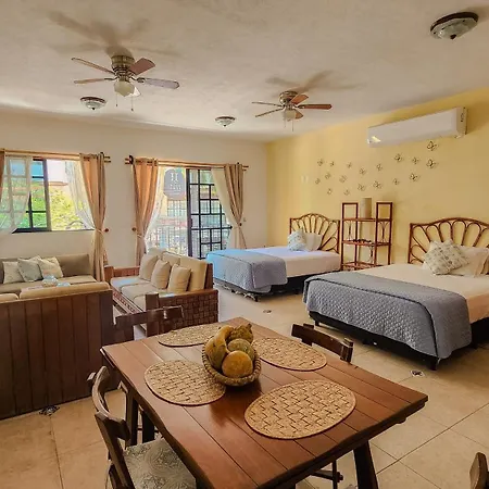 Casa Lia - En El Corazon De Playa Del Carmen Apartment